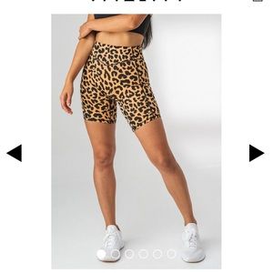 MAKE AN OFFER ✨King cheetah Balance rider shorts